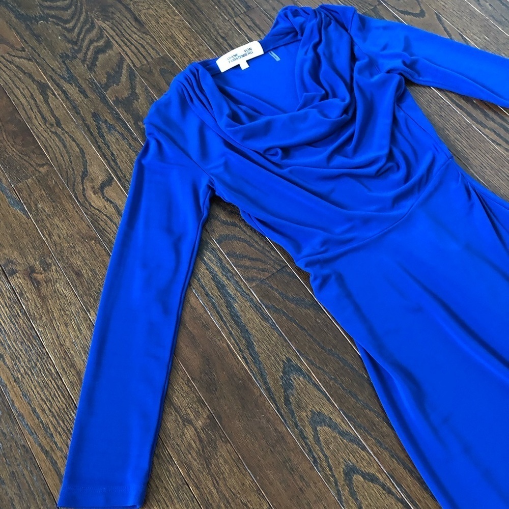 Diane von Furstenberg Women’s XS Royal Blue Joanie Long-Sleeved Ruched Dress - Picture 5 of 11